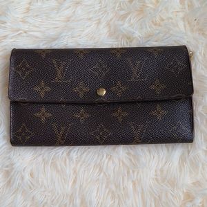 Louis Vuitton Monogram Sarah Wallet